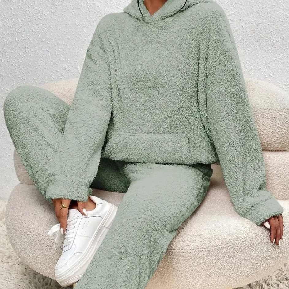 Pijama de felpa con capucha ultracómodo: elegancia acogedora para momentos de relax