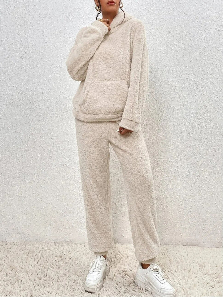 Pijama de felpa con capucha ultracómodo: elegancia acogedora para momentos de relax