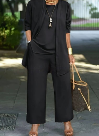 Traje de tres piezas elegante y refinado
