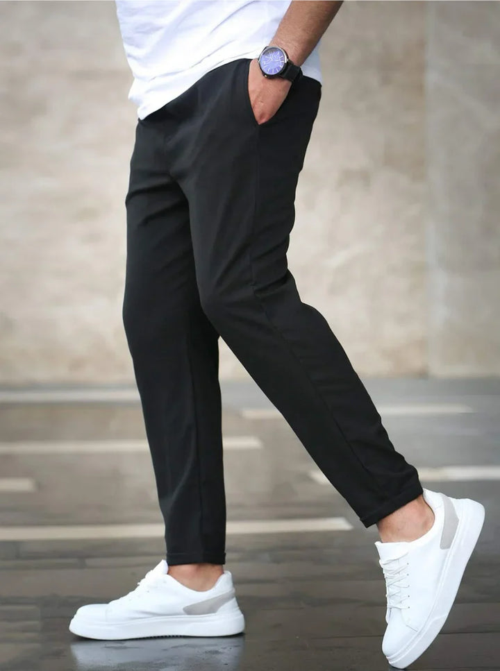 Pantalones elásticos modernos para hombre