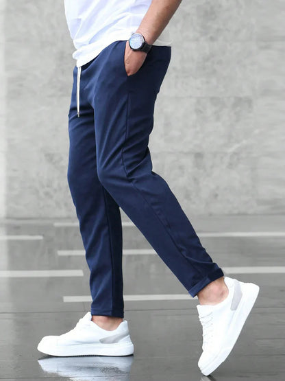 Pantalones elásticos modernos para hombre