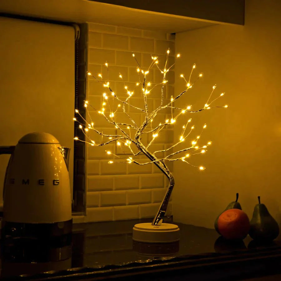 LumiÁrbol | Lámpara Decorativa LED en Forma de Árbol con 108 Luces