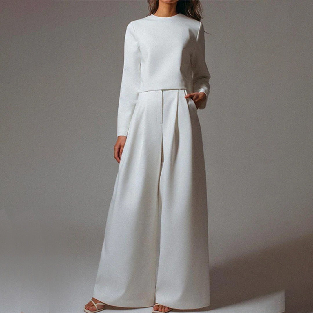 Elegante conjunto de dos piezas con pantalones palazzo