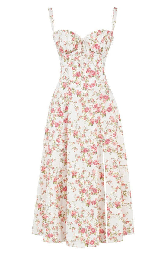 Vestido floral que marca la cintura