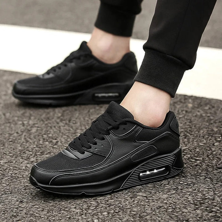 Zapatillas deportivas blancas de suela alta para hombre