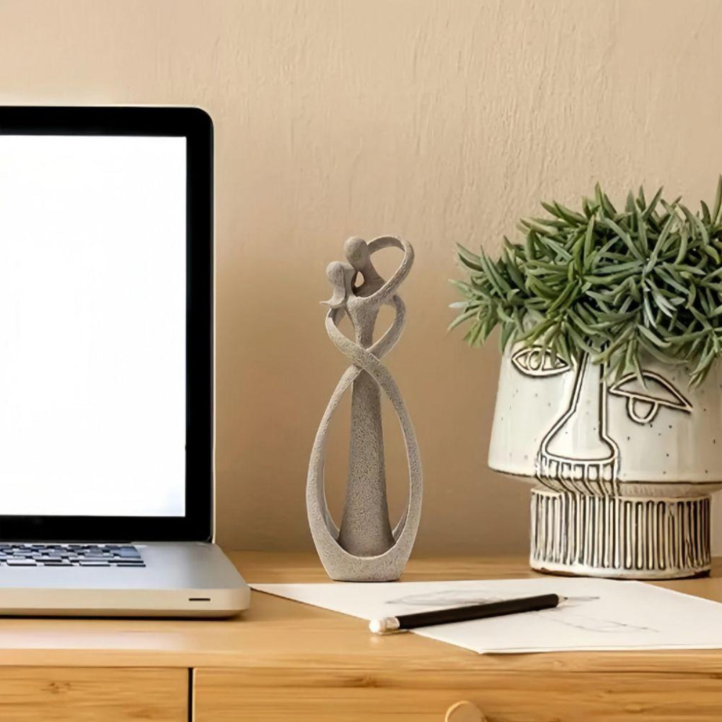 Escultura abstracta del amor eterno