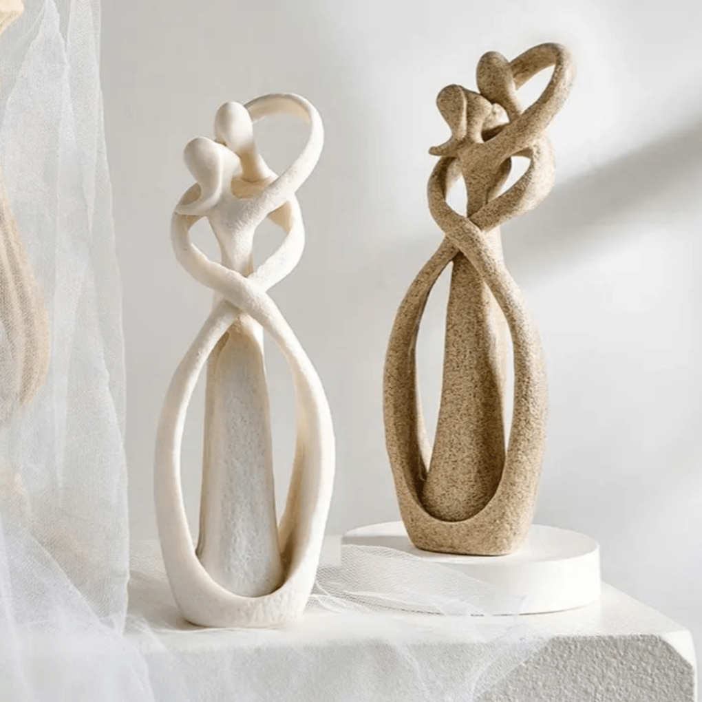 Escultura Abstracta de Amor Eterno