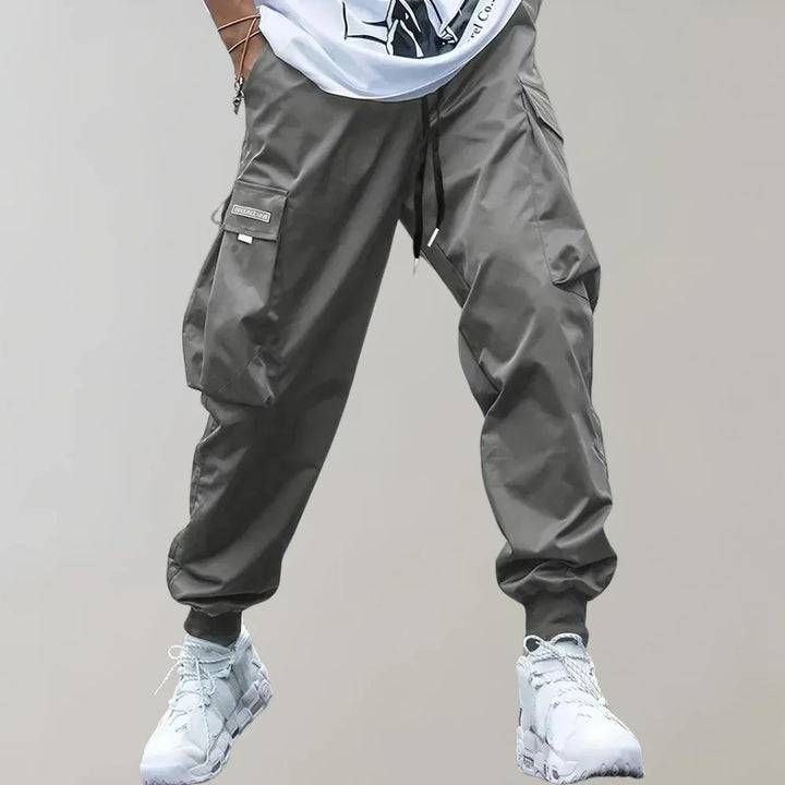 Pantalones cargo elegantes para hombre con un corte cómodo y un diseño funcional