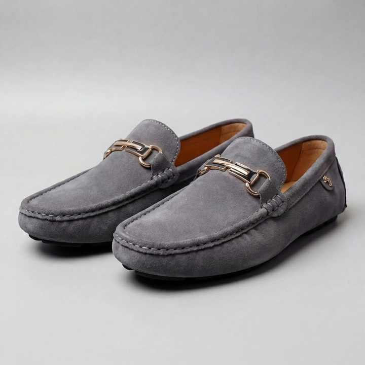 Mocasín con Acento Metálico para Hombres