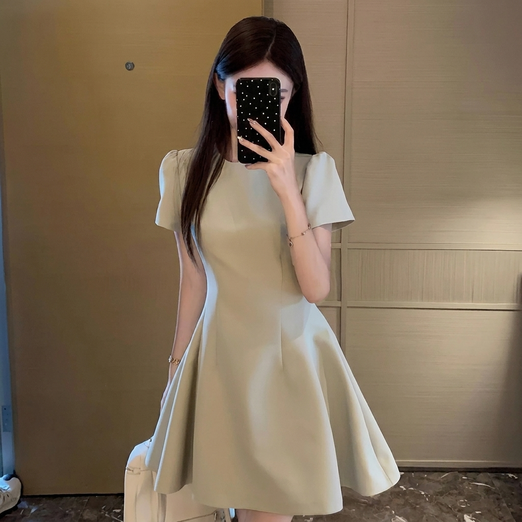Vestido Corto Elegante de Manga Corta que Hace que las Figuras Pequeñas Luzcan Más Altas