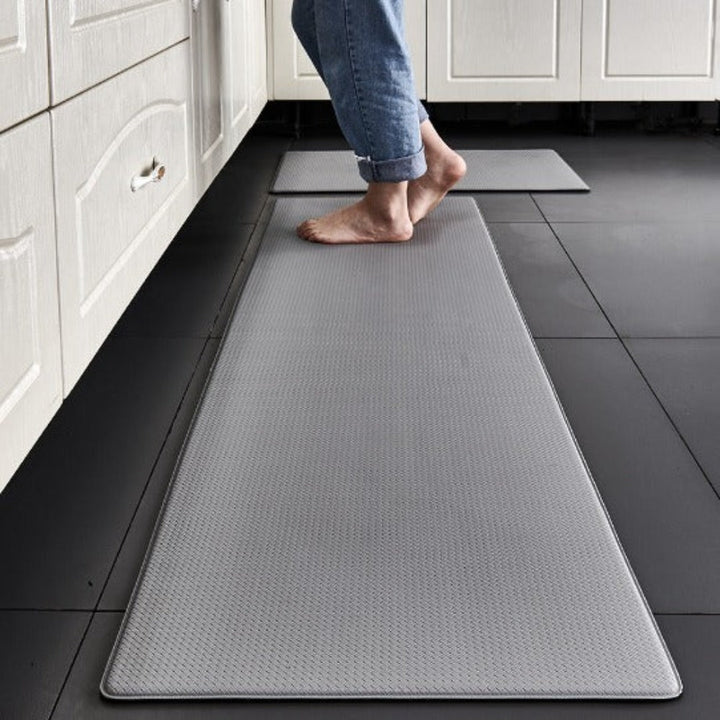 Alfombra cómoda para el suelo de la cocina.