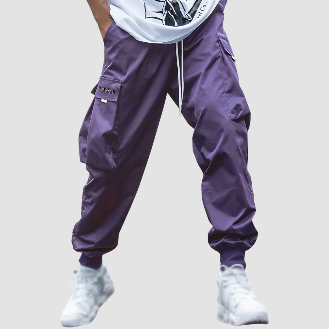 Pantalones cargo elegantes para hombre con un corte cómodo y un diseño funcional
