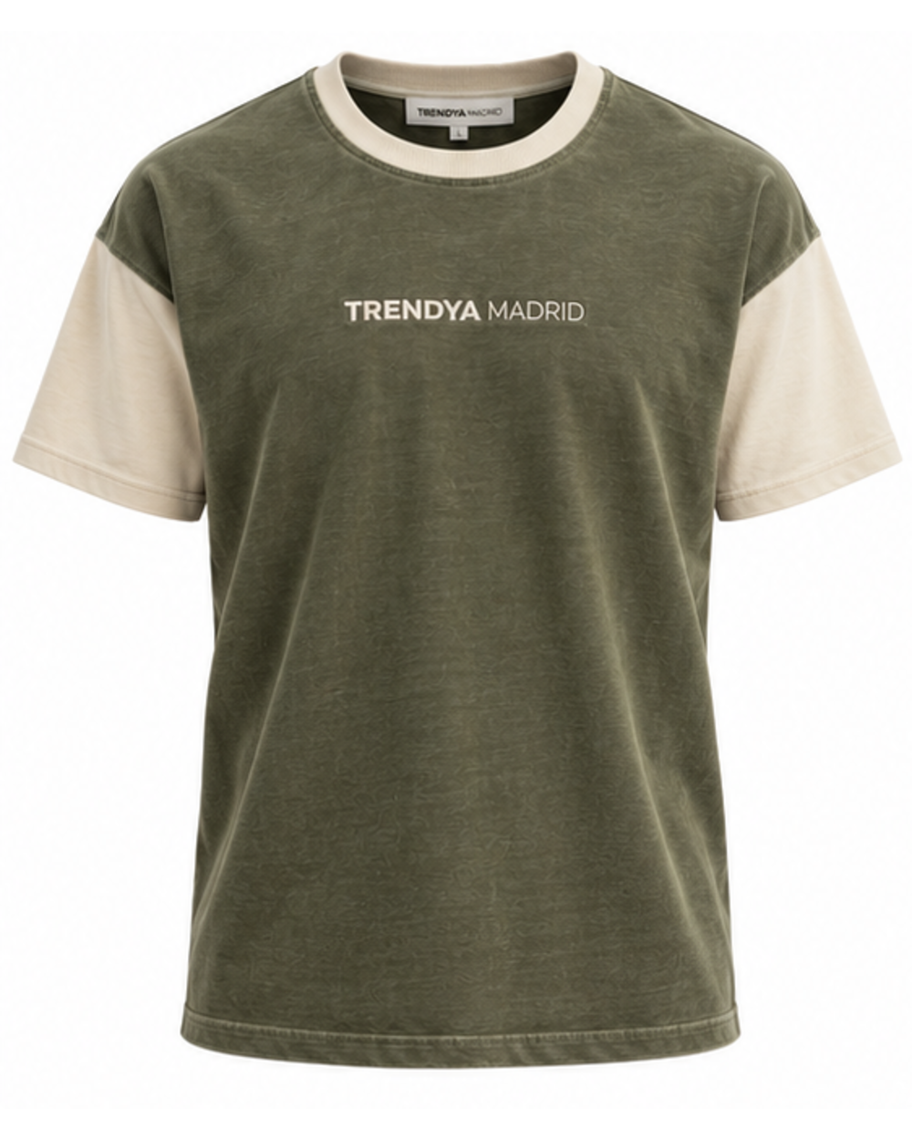 Camiseta holgada de hombre verde oliva con mangas crema, vista frontal