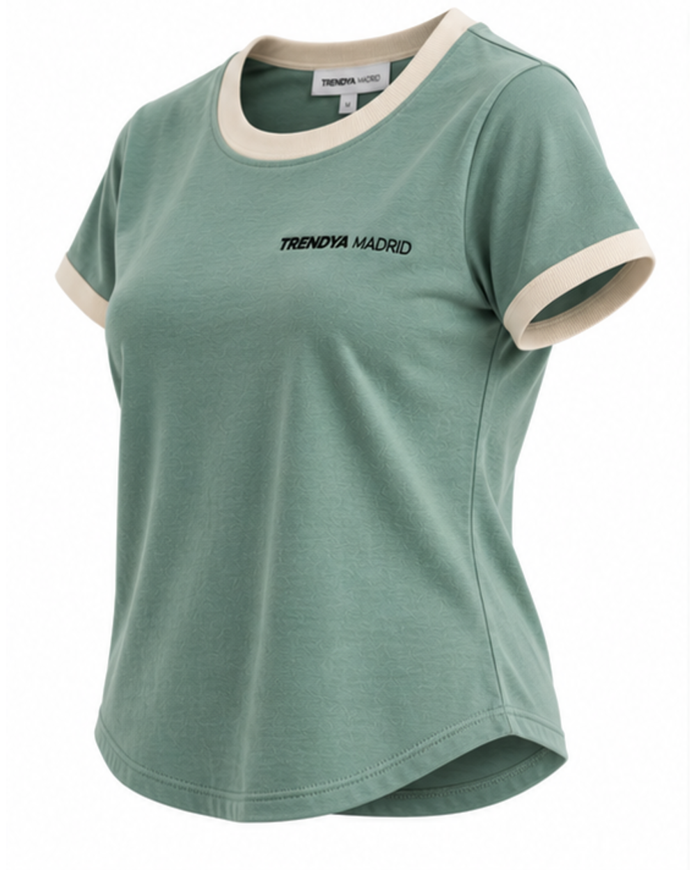 Camiseta de mujer verde agua con ribetes marfil, vista en tres cuartos