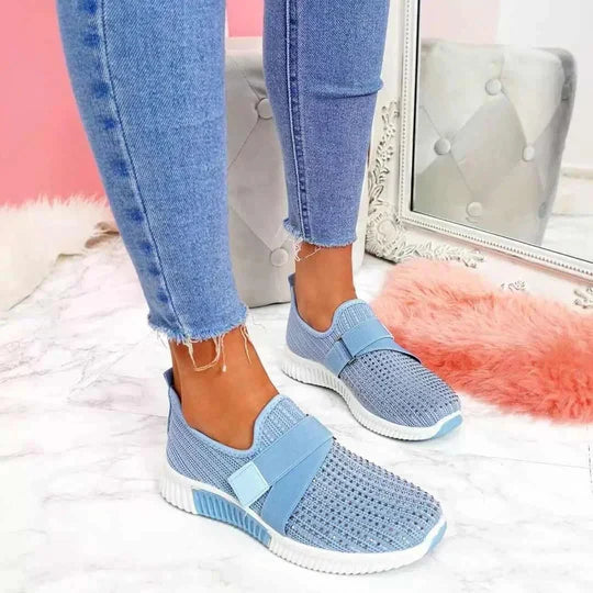 Elegantes zapatillas de ballet con tiras en forma de T para mujer con un estilo elegante